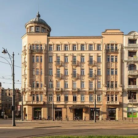 Historic Studio - Top Location, Tram & Shops Nearby, Fabryczna - By Rentujemy Lodz (Lodz)